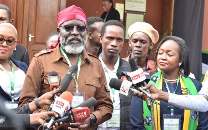Roots party presidential Candidate George Wajackoyah has been accused of being a British citizen. The petition in the matter is waiting for a response from the British High Commission in Nairobi to respond to this claims.