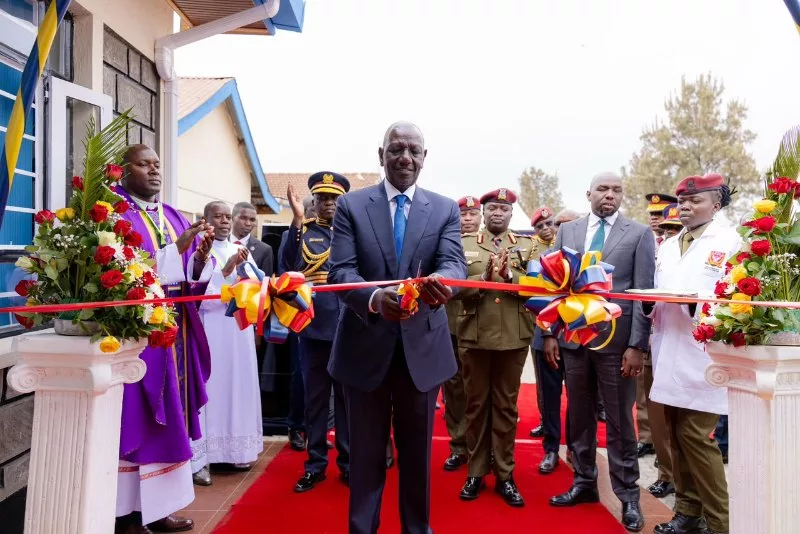 RUTO OPENS NEW SHA BLOCK AT GSU EMBAKASI HEALTH CENTRE