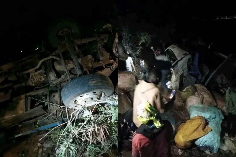 SEVERAL FEARED DEAD AFTER LORRY PLUNGES INTO RIVER AT OSIRI BRIDGE