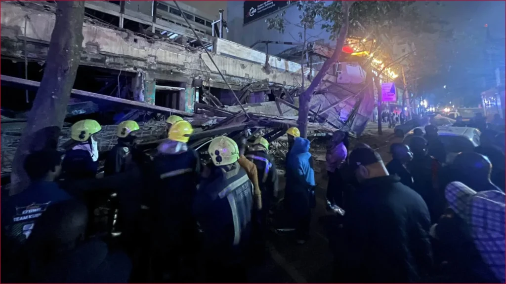 FOUR INJURED AS BUILDING COLLAPSES DURING DEMOLITION ON MOI AVENUE